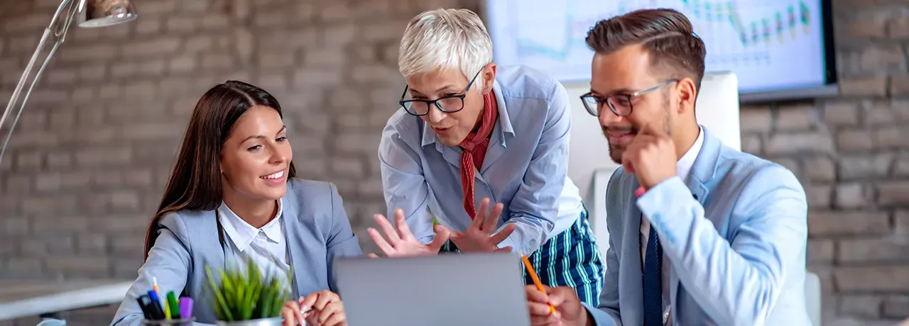 ¿Cómo hacer el organigrama vertical de una empresa?