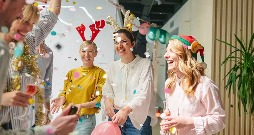 Cómo cerrar el año con un equipo más unido y satisfecho: claves para líderes y responsables de RRHH