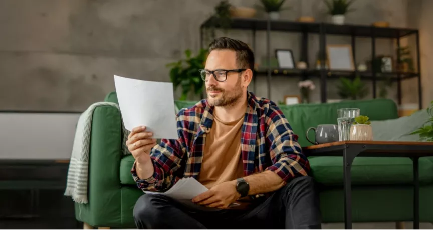 la empresa está obligada a pagar kilometraje