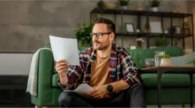 la empresa está obligada a pagar kilometraje